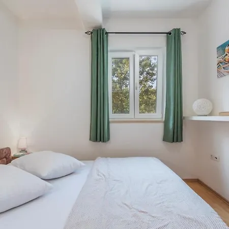 Merjem Vila Labin (Istria)
